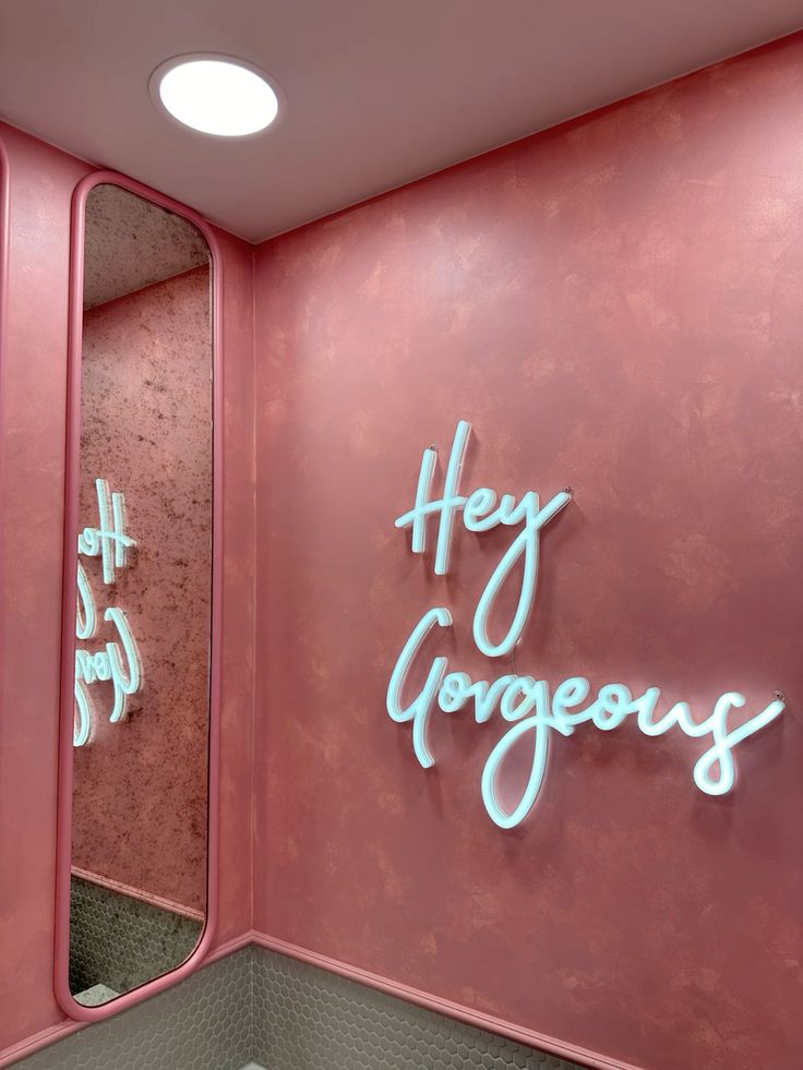 CUSTOM 4K LIGHT FOR BEDROOM